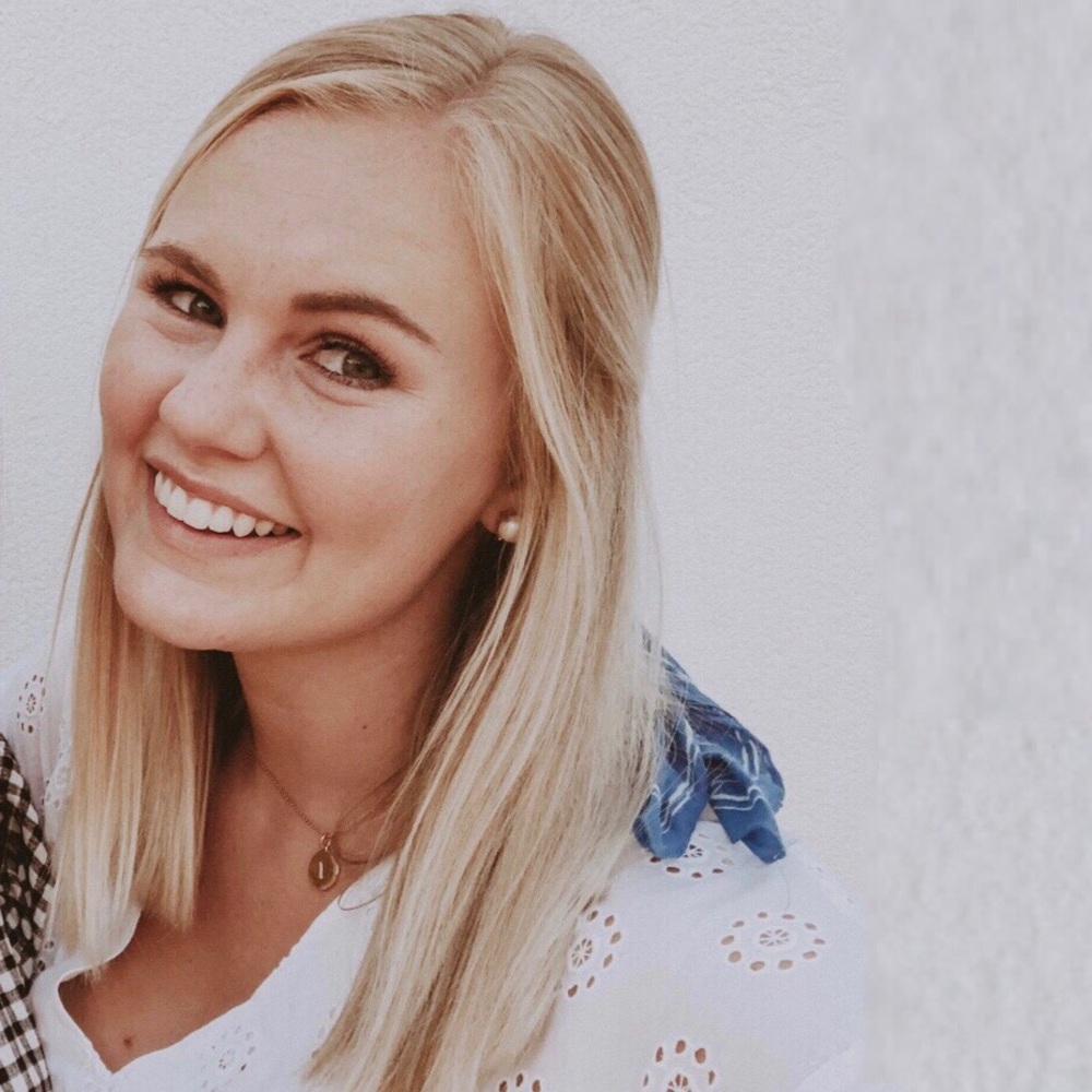 Meet your Posher, Laura